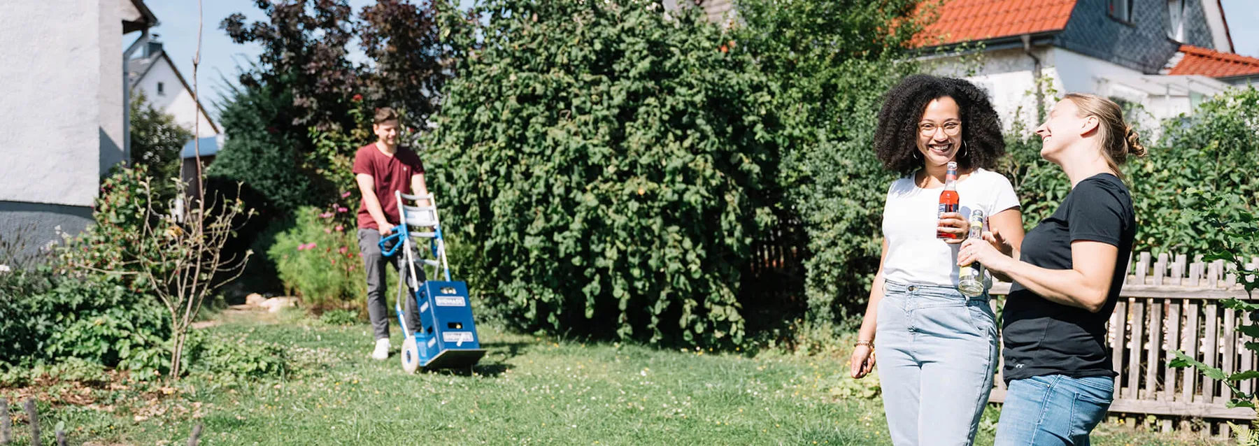 EXPRESSO hand trucks in use
